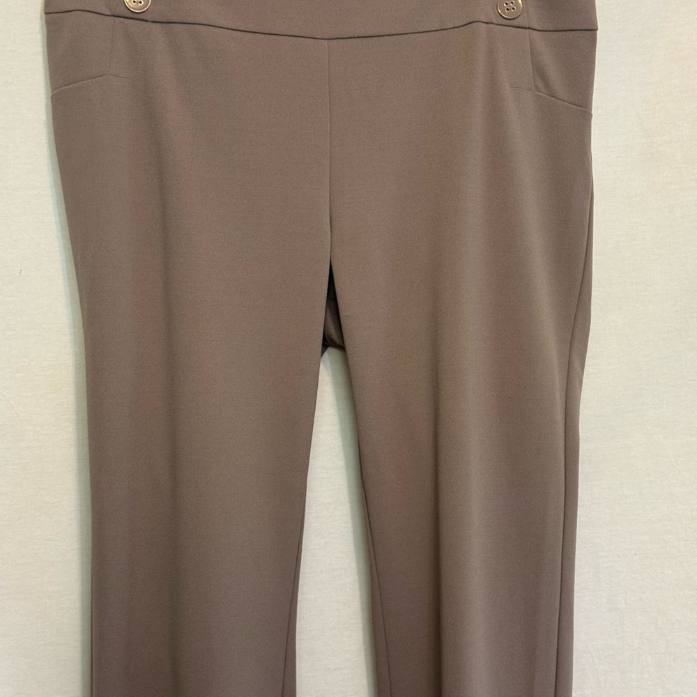 B-208 SoHo Tan Elastic Waist Pull On Cropped Pants Size XL - Picture 3 of 13